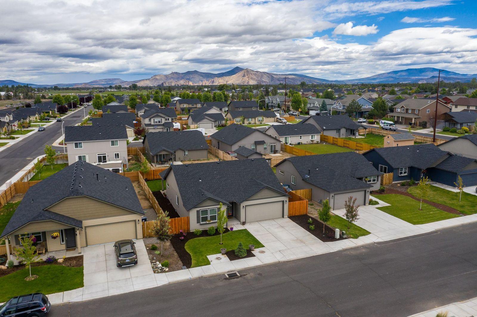 Brooktree - Residential