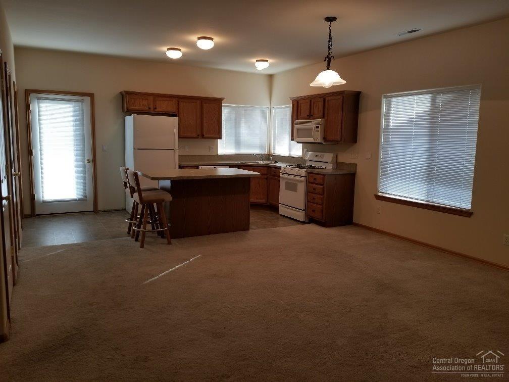 Larkspur - Residential