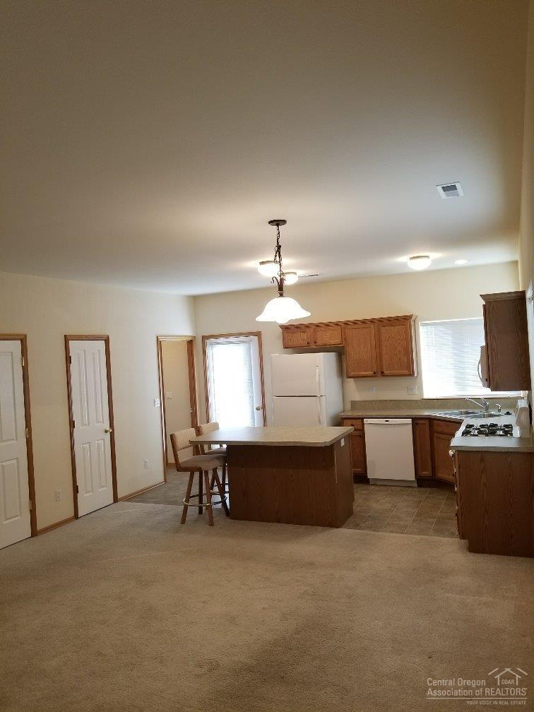 Larkspur - Residential