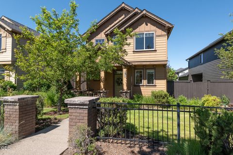 Photo of 3711 NE Purcell Boulevard, Bend, OR 97701 (MLS # 220223109)