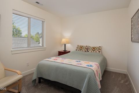 Tiny photo for 3711 NE Purcell Boulevard, Bend, OR 97701 (MLS # 220223109)