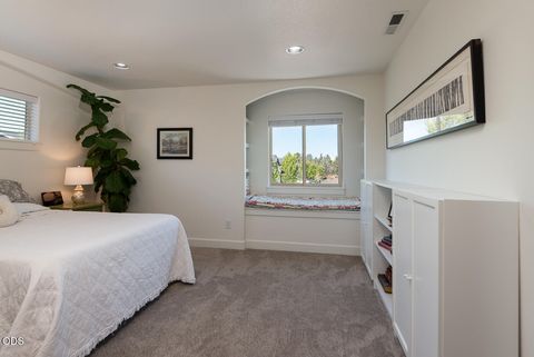 Tiny photo for 3711 NE Purcell Boulevard, Bend, OR 97701 (MLS # 220223109)