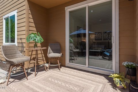 Tiny photo for 3711 NE Purcell Boulevard, Bend, OR 97701 (MLS # 220223109)