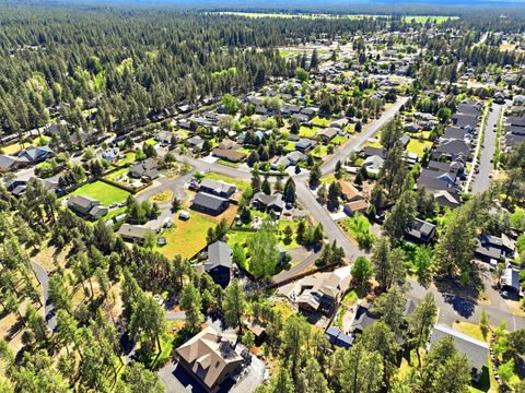 Tiny photo for 220 N Rope Place, Sisters, OR 97759 (MLS # 220221333)