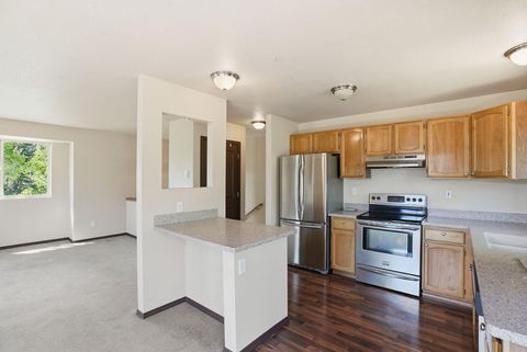 Tiny photo for 220 N Rope Place, Sisters, OR 97759 (MLS # 220221333)