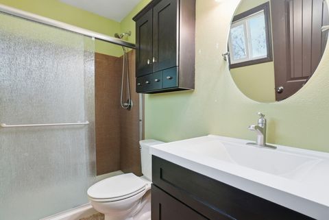 Tiny photo for 220 N Rope Place, Sisters, OR 97759 (MLS # 220221333)