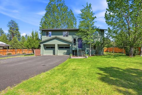 Tiny photo for 220 N Rope Place, Sisters, OR 97759 (MLS # 220221333)