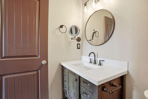 Tiny photo for 220 N Rope Place, Sisters, OR 97759 (MLS # 220221333)