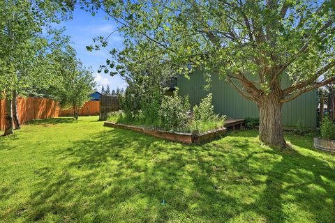 Tiny photo for 220 N Rope Place, Sisters, OR 97759 (MLS # 220221333)