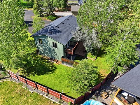 Tiny photo for 220 N Rope Place, Sisters, OR 97759 (MLS # 220221333)