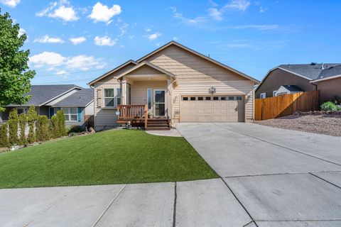 3325 SW Antler Ridge Lane Redmond OR 97756