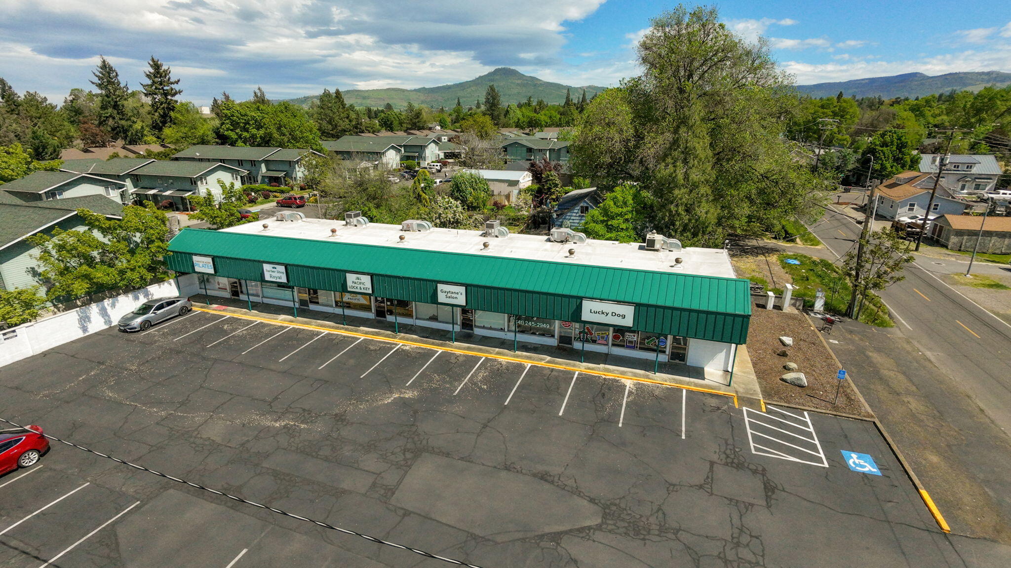 602 Crater Lake Avenue