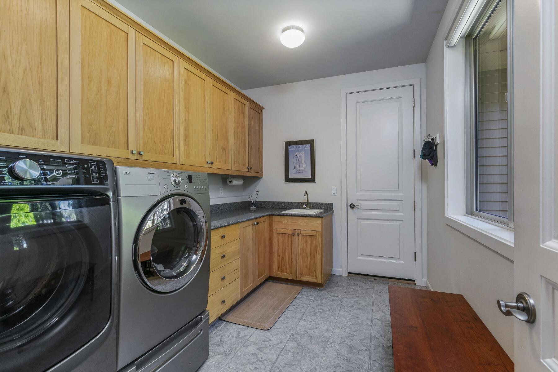 Broken Top - Residential