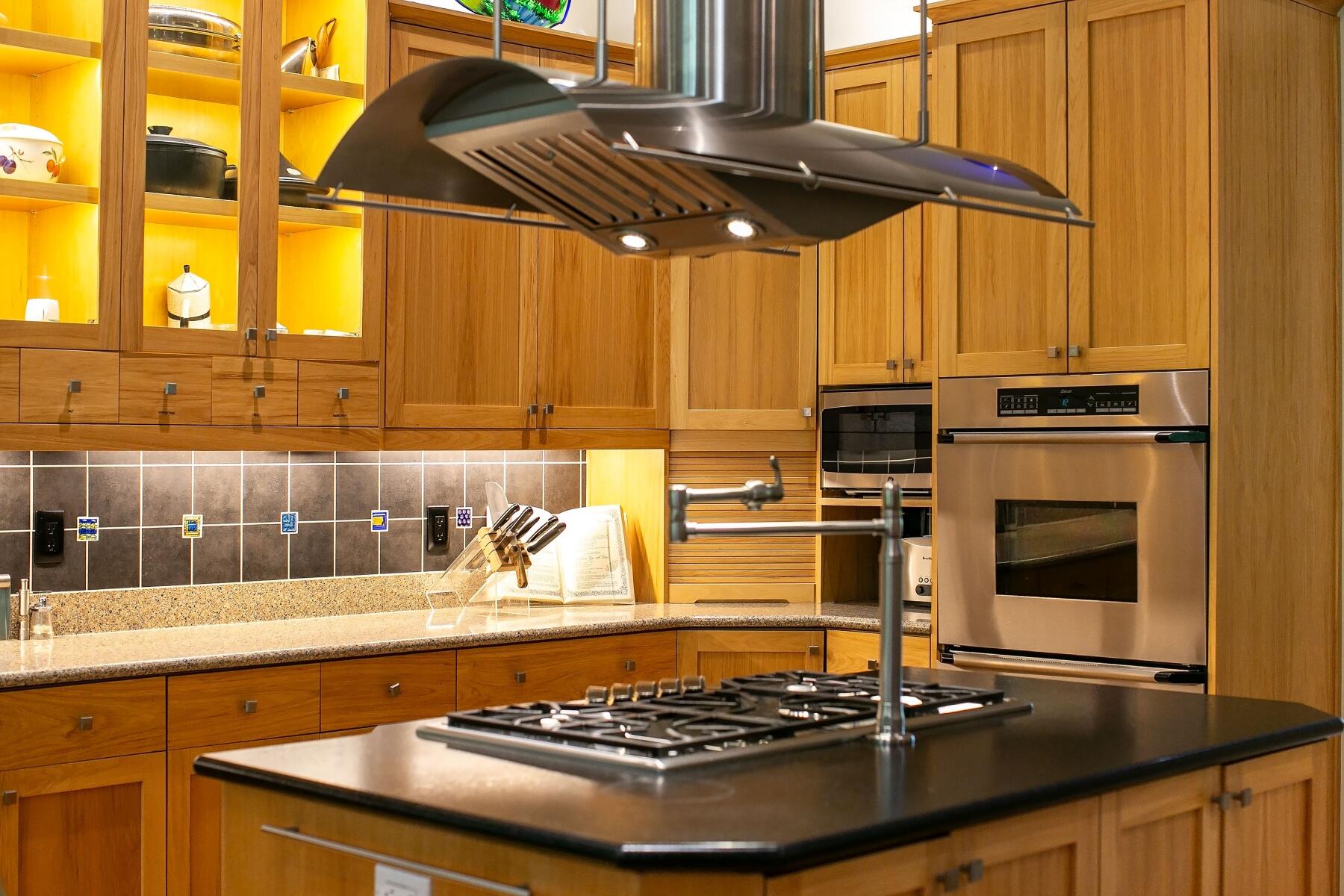 Broken Top - Residential