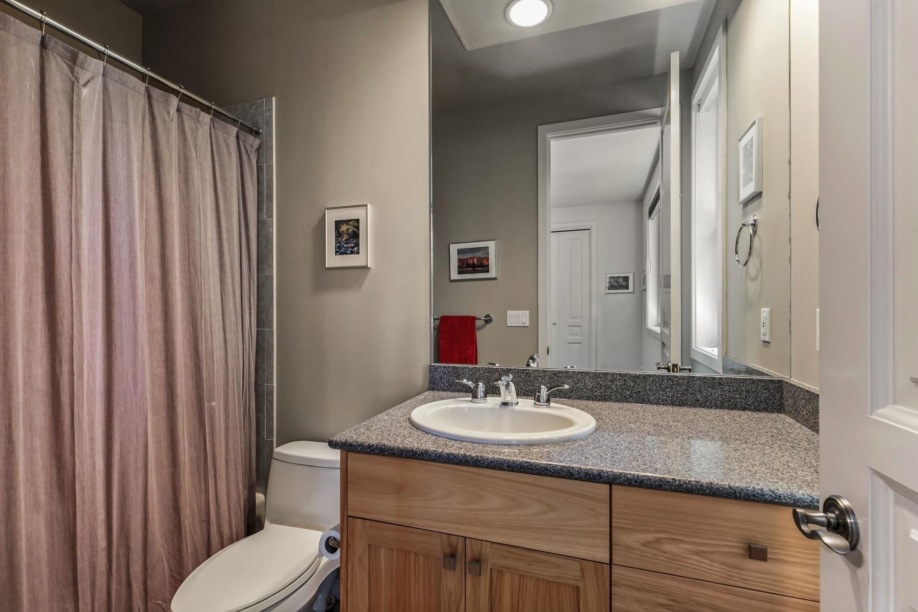 Broken Top - Residential