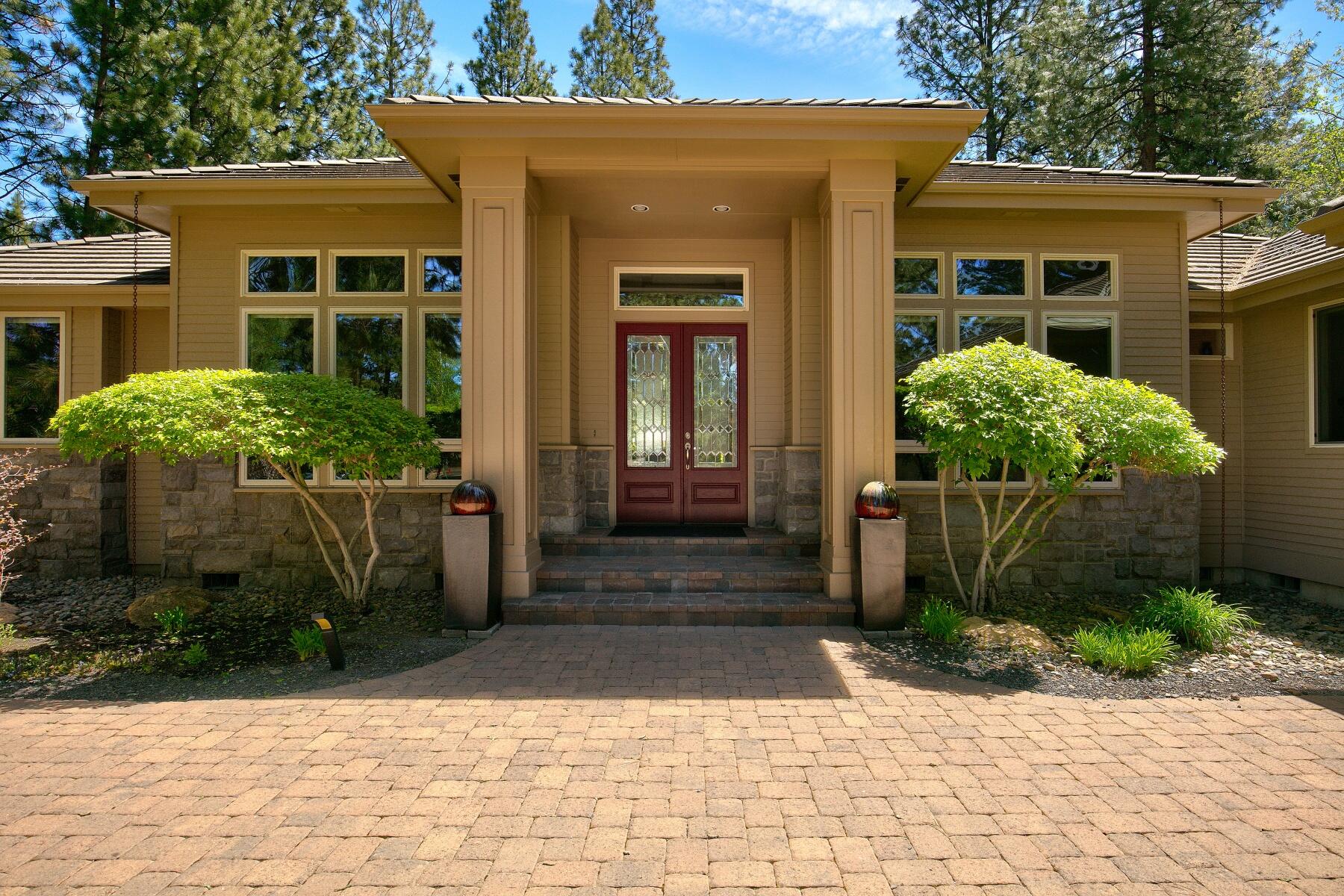 Broken Top - Residential