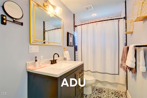 Tiny photo for 123 Vancouver Avenue, Medford, OR 97504 (MLS # 220227402)