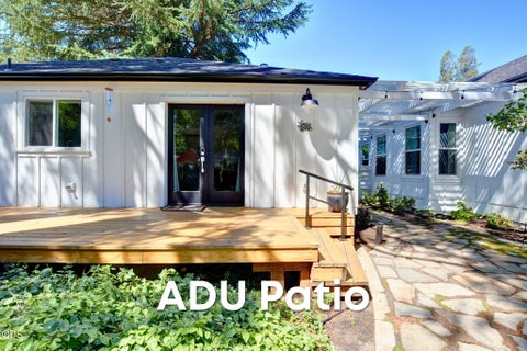 Tiny photo for 123 Vancouver Avenue, Medford, OR 97504 (MLS # 220227402)