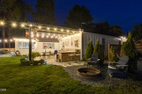 Tiny photo for 123 Vancouver Avenue, Medford, OR 97504 (MLS # 220227402)