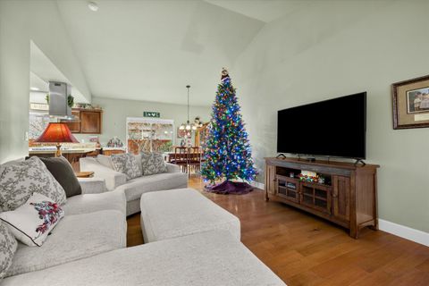 Tiny photo for 21281 Bellflower Place, Bend, OR 97702 (MLS # 220212700)