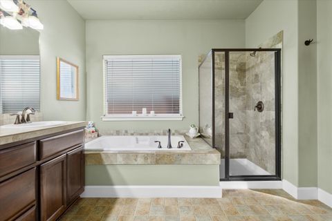 Tiny photo for 21281 Bellflower Place, Bend, OR 97702 (MLS # 220212700)