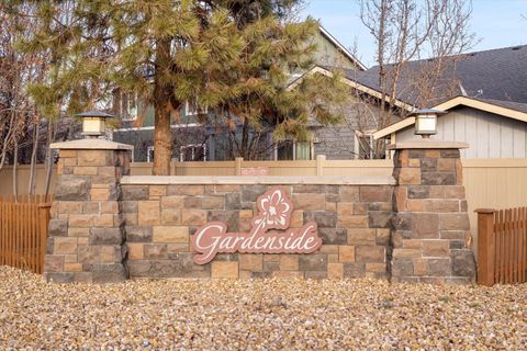Tiny photo for 21281 Bellflower Place, Bend, OR 97702 (MLS # 220212700)