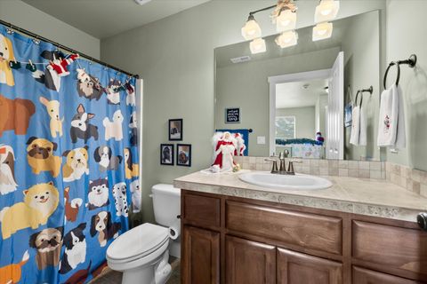 Tiny photo for 21281 Bellflower Place, Bend, OR 97702 (MLS # 220212700)