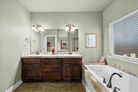 Tiny photo for 21281 Bellflower Place, Bend, OR 97702 (MLS # 220212700)