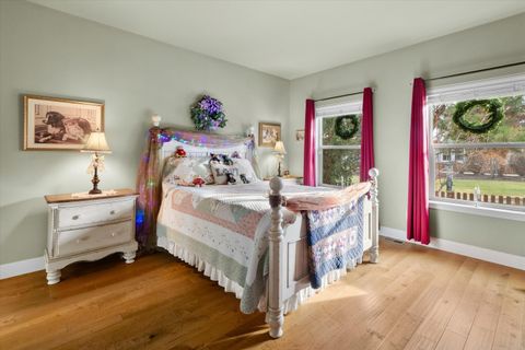 Tiny photo for 21281 Bellflower Place, Bend, OR 97702 (MLS # 220212700)