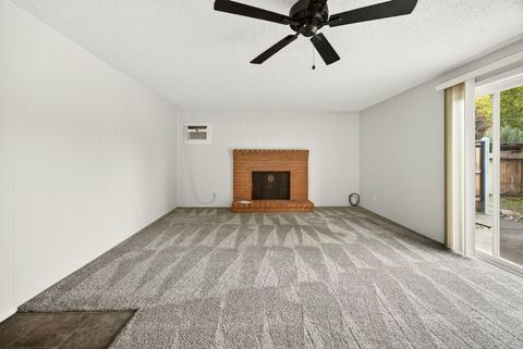 Tiny photo for 541 Barry Circle, Medford, OR 97501 (MLS # 220211724)