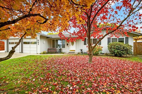 Tiny photo for 541 Barry Circle, Medford, OR 97501 (MLS # 220211724)
