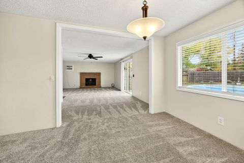 Tiny photo for 541 Barry Circle, Medford, OR 97501 (MLS # 220211724)