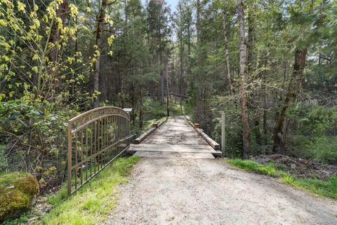 Tiny photo for 1584 Yale Creek Road, Jacksonville, OR 97530 (MLS # 220212269)