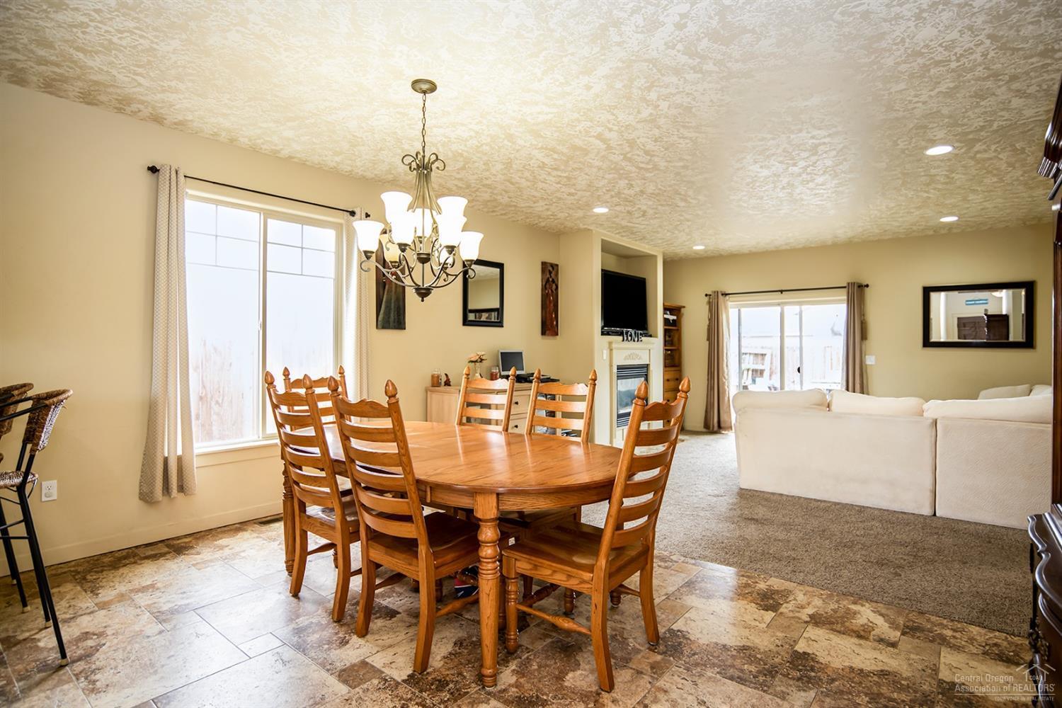 Ni Lah Sha Village - Residential