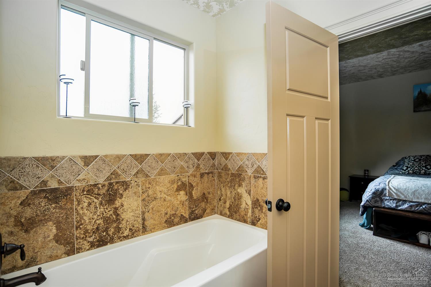 Ni Lah Sha Village - Residential