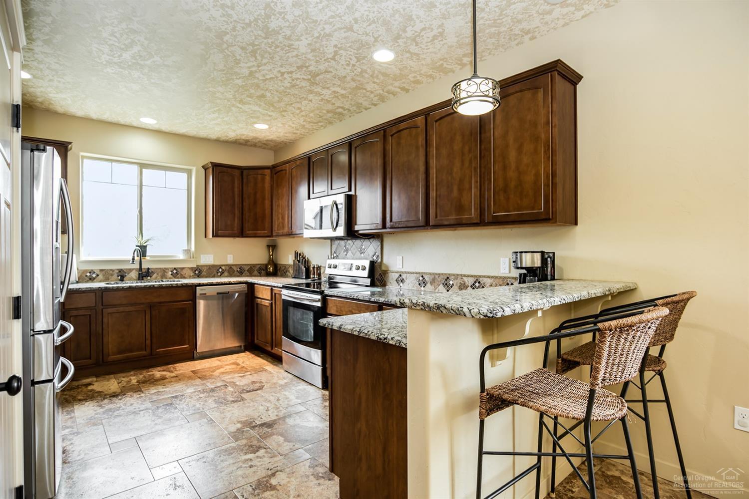 Ni Lah Sha Village - Residential