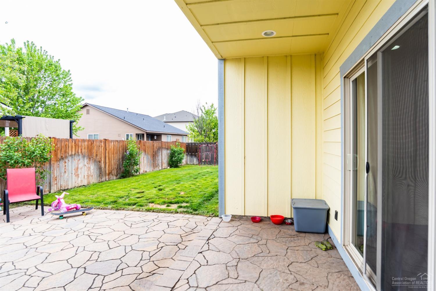 Ni Lah Sha Village - Residential