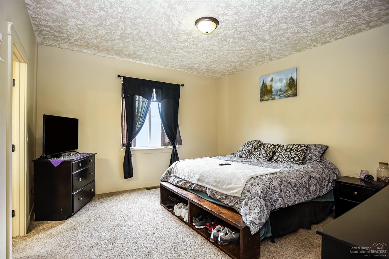 Ni Lah Sha Village - Residential