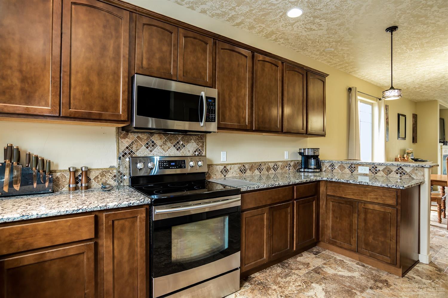 Ni Lah Sha Village - Residential