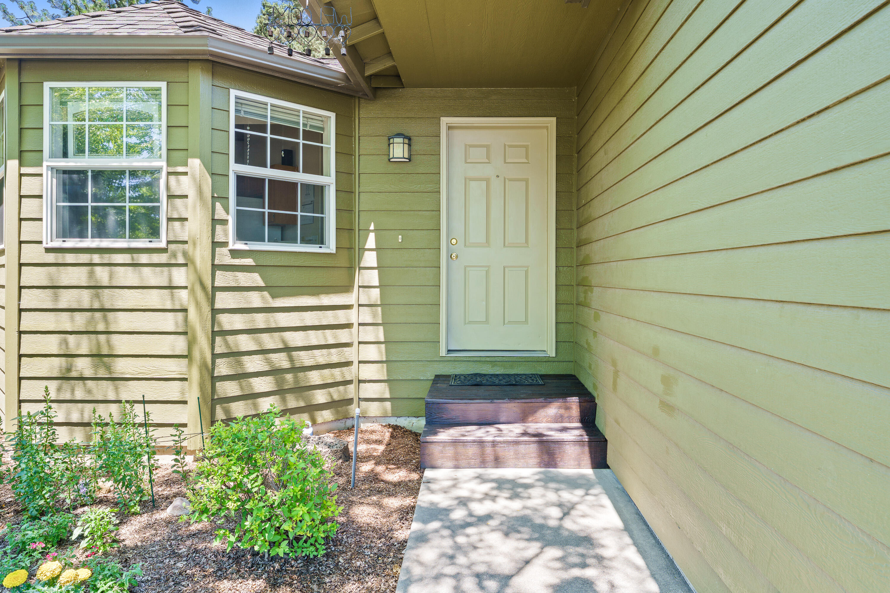 488 SW Forest Grove Drive
