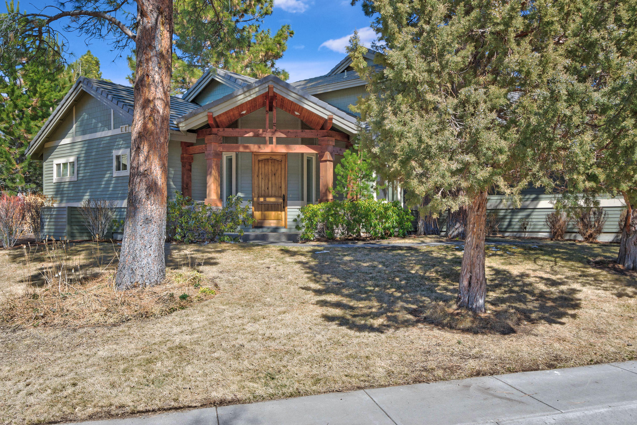 Broken Top - Residential