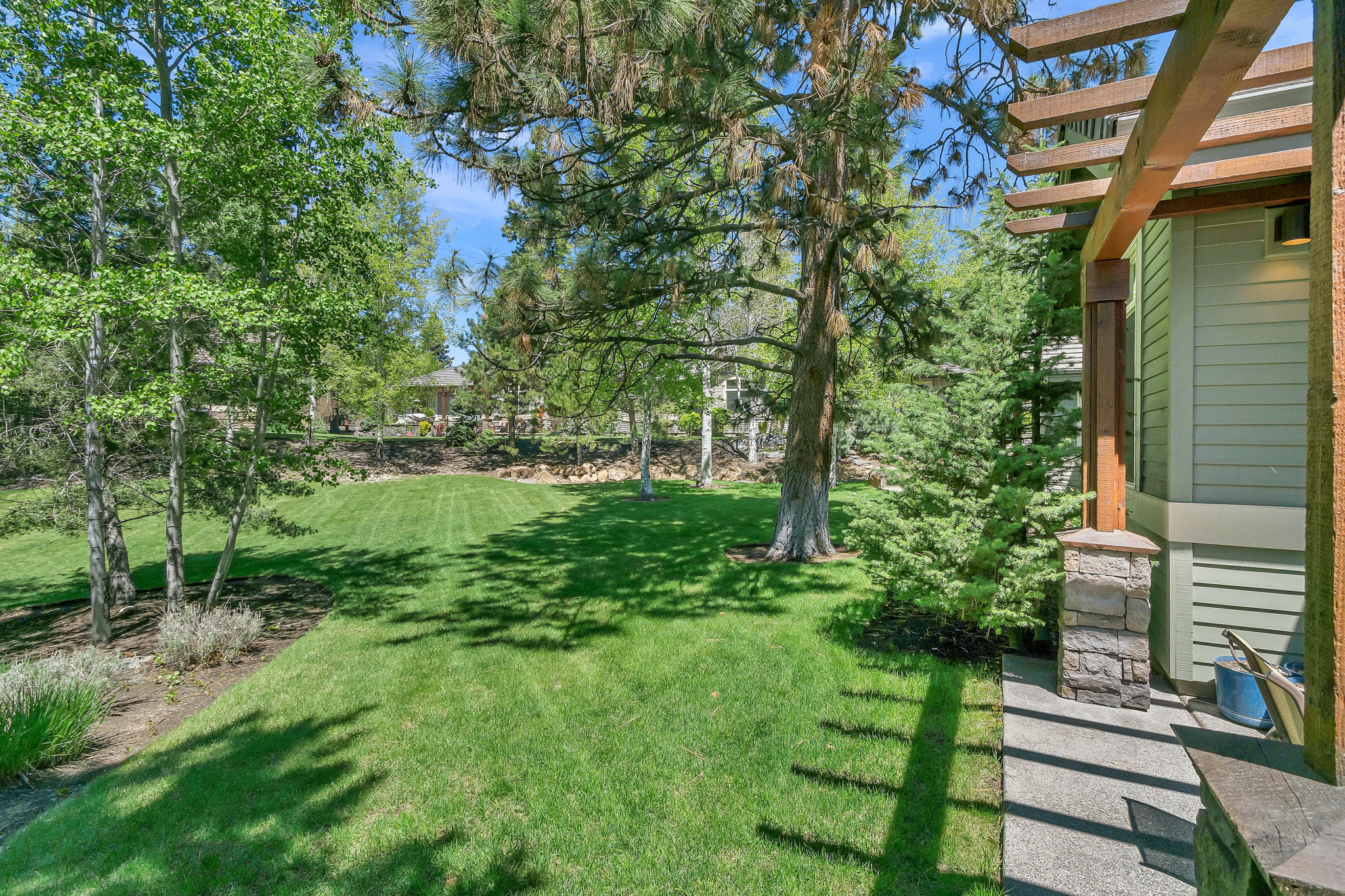 Broken Top - Residential