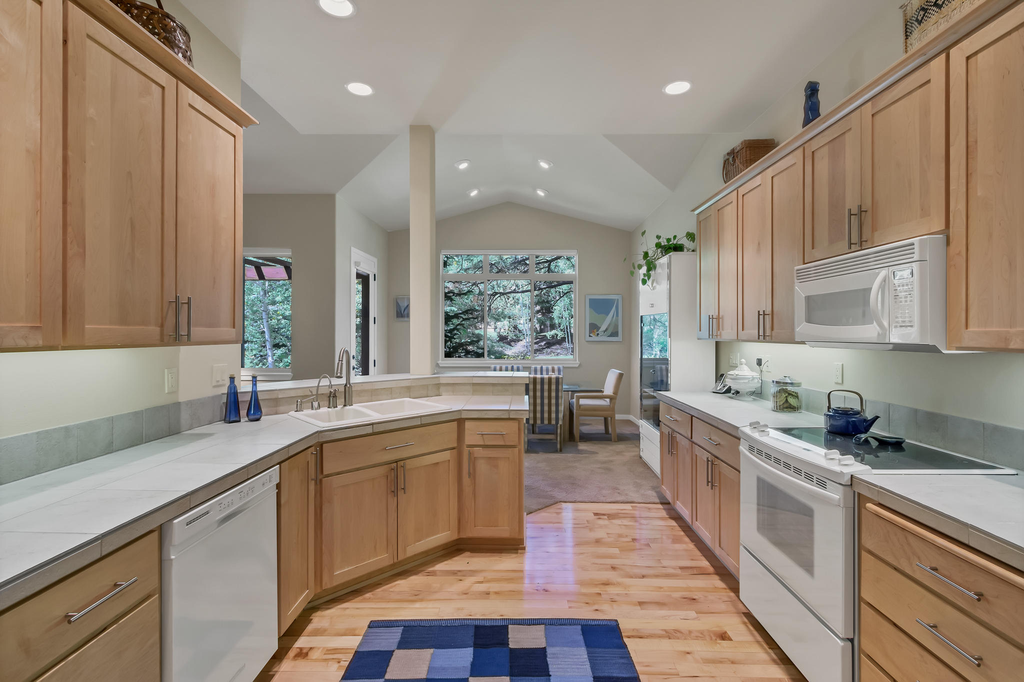 Broken Top - Residential