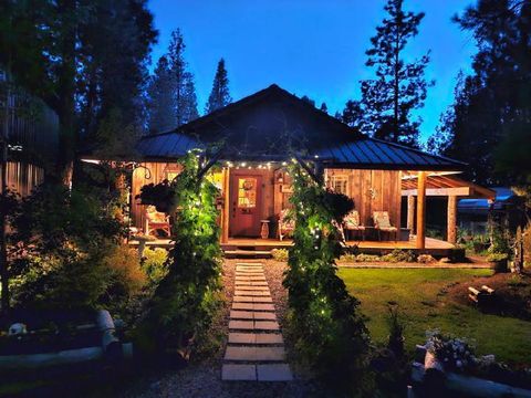 Photo of 14725 Cambium, La Pine, OR 97739 (MLS # 220214839)