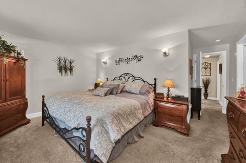 Tiny photo for 14840 Laurel Road, La Pine, OR 97739 (MLS # 220187595)