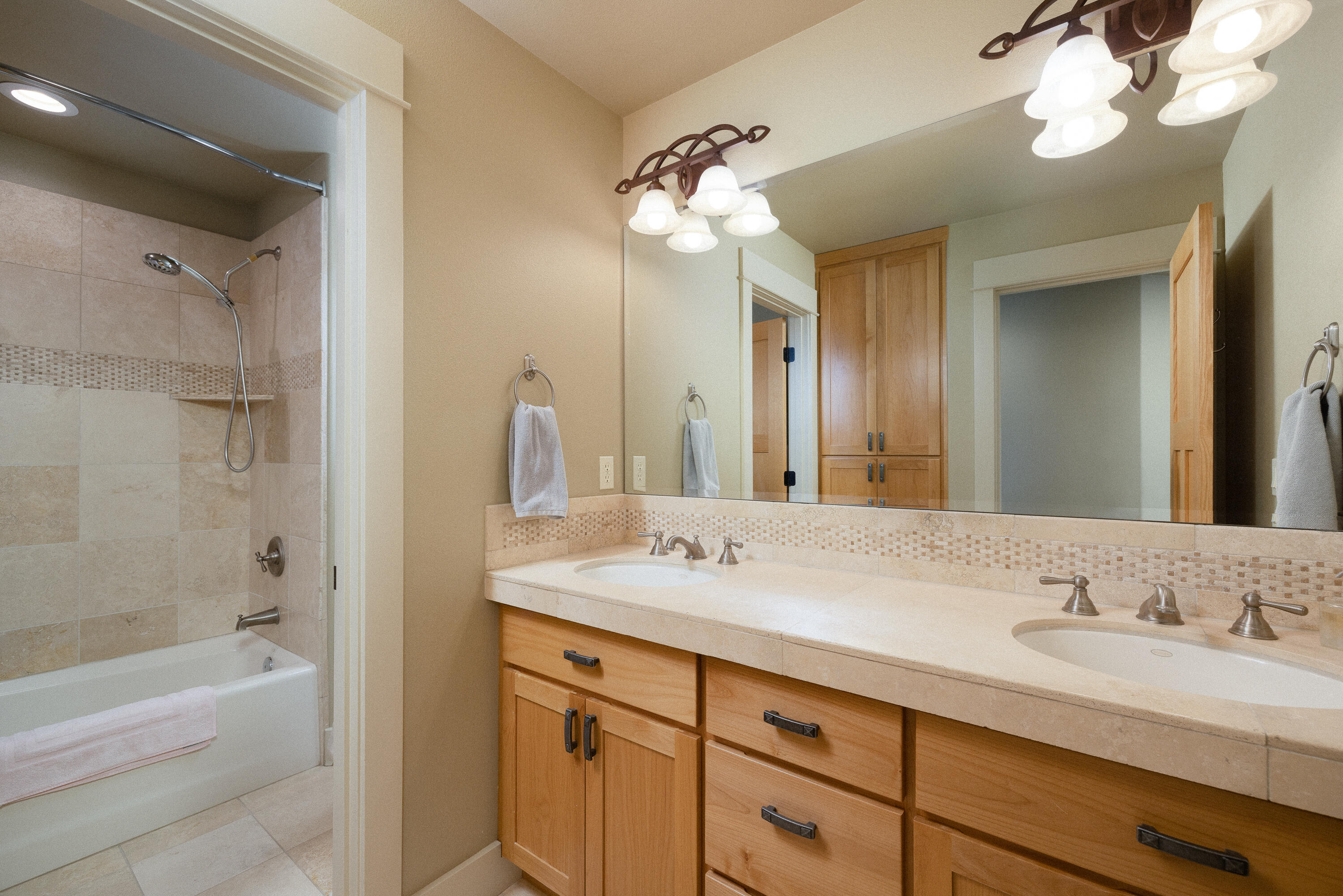 Awbrey Butte - Residential