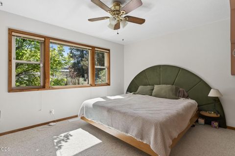 Tiny photo for 60376 Arnold Market RD, Bend, OR 97702 (MLS # 220222673)