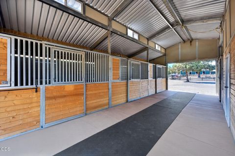 Tiny photo for 60376 Arnold Market RD, Bend, OR 97702 (MLS # 220222673)