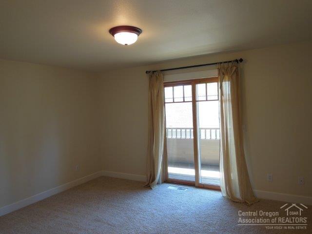 Pine Meadow Vill - Residential