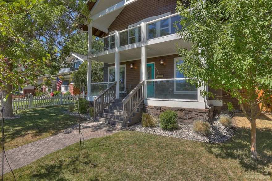 <div><br></div><div>DOWNTOWN!! A view of Mirror Pond and Drake Park! Walking distance to downtown and Newport Market. Best location in Bend! Come see this lovely family home. Enjoy all Bend has to offer! Ride your bike! Walk across the street and paddle board. Enjoy the warmth of this neighborhood! The Master bedroom balcony overlooks the park. Do your crafting/hobbies or store your wine in the basement. Besides the main house, there is a darling 1 bedroom apartment above the garage. Come see this one of a kind stately home!</div>